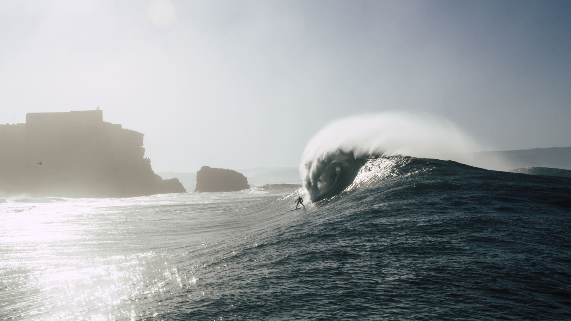 New Yorker Will Skudin's Nazare Freesurf Gallery |%%sitename